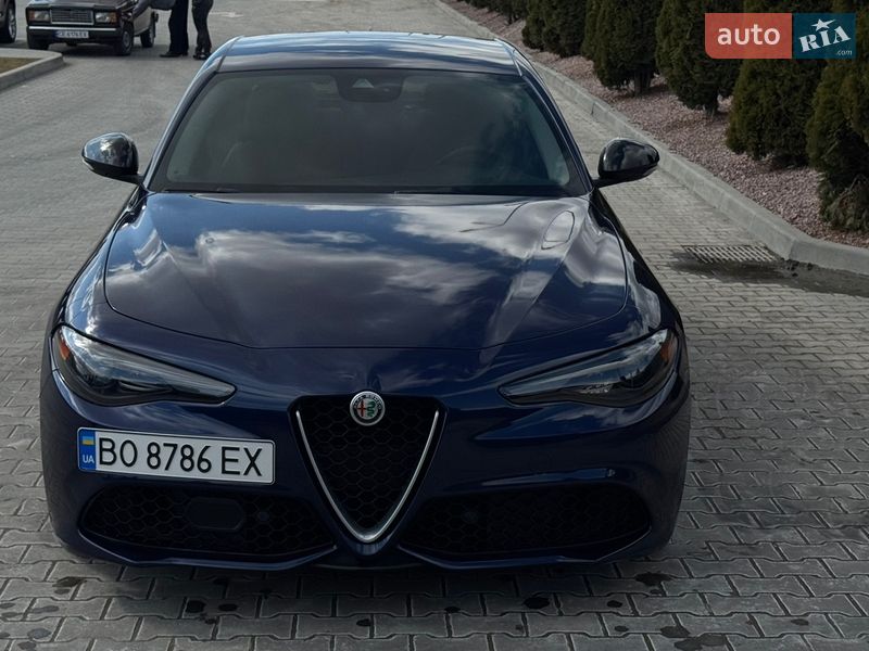 Седан Alfa Romeo Giulia 2018 в Тернополе фото 12 Седан Alfa Romeo Giulia 2018 в Тернополе