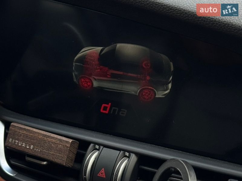 Седан Alfa Romeo Giulia 2018 в Тернополе фото 29 Седан Alfa Romeo Giulia 2018 в Тернополе