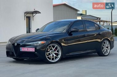 Седан Alfa Romeo Giulia 2020 в Луцке