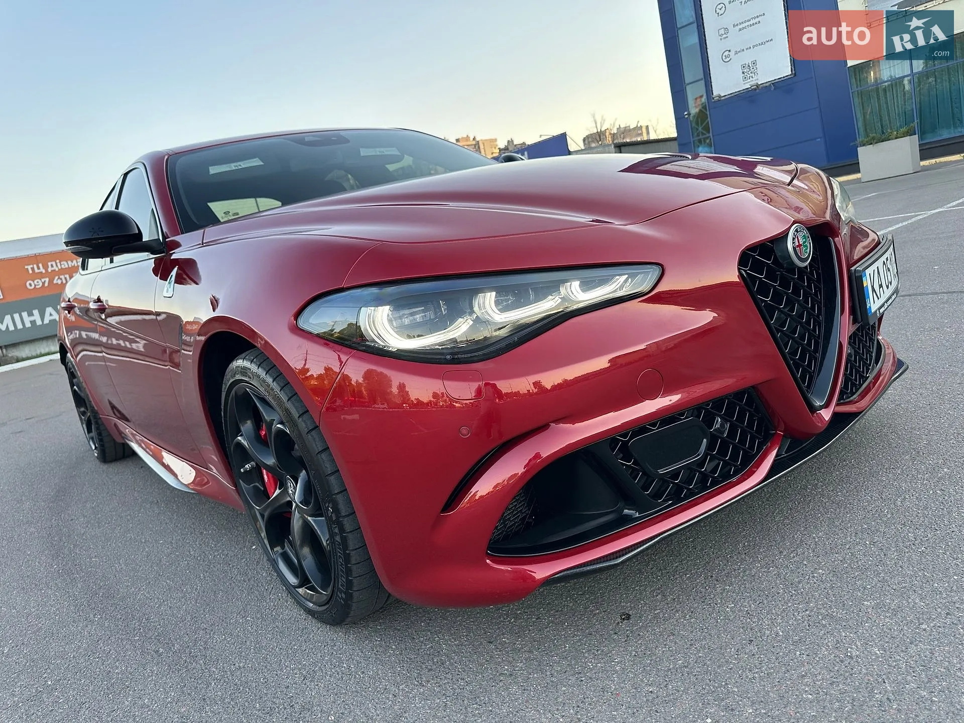 2017 Alfa Romeo Giulia - мініатюра 8