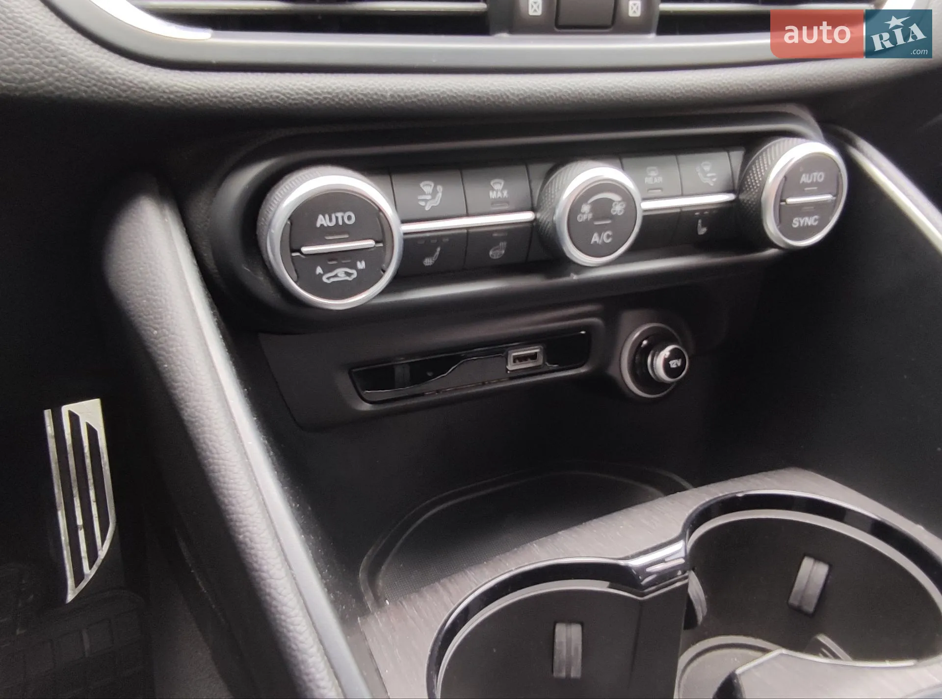 2022 Alfa Romeo Giulia - мініатюра 40