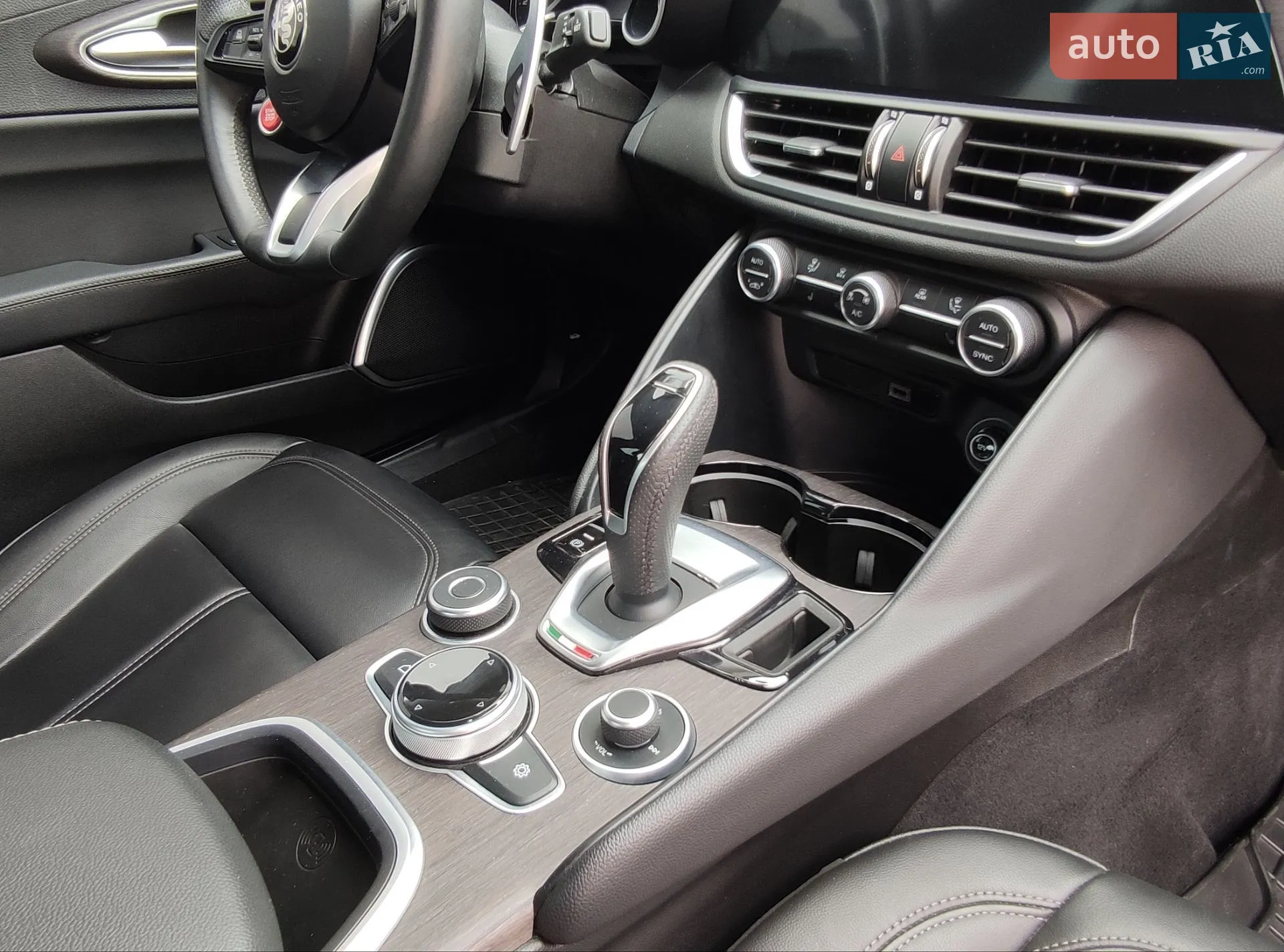 2022 Alfa Romeo Giulia - мініатюра 38