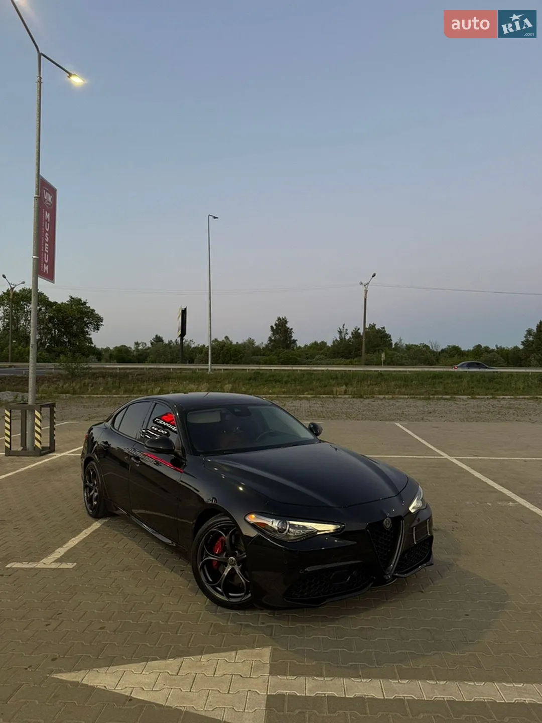 2018 Alfa Romeo Giulia - мініатюра 3