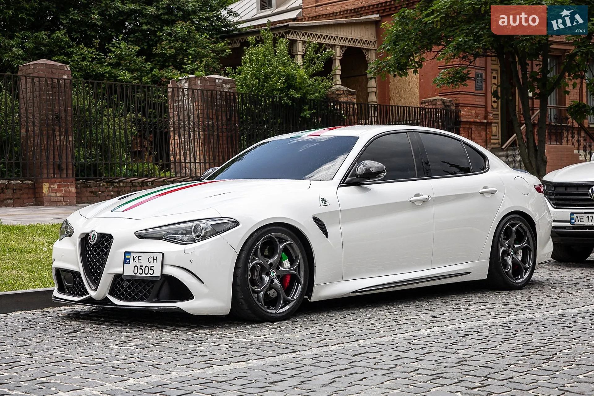 2016 Alfa Romeo Giulia - мініатюра 13
