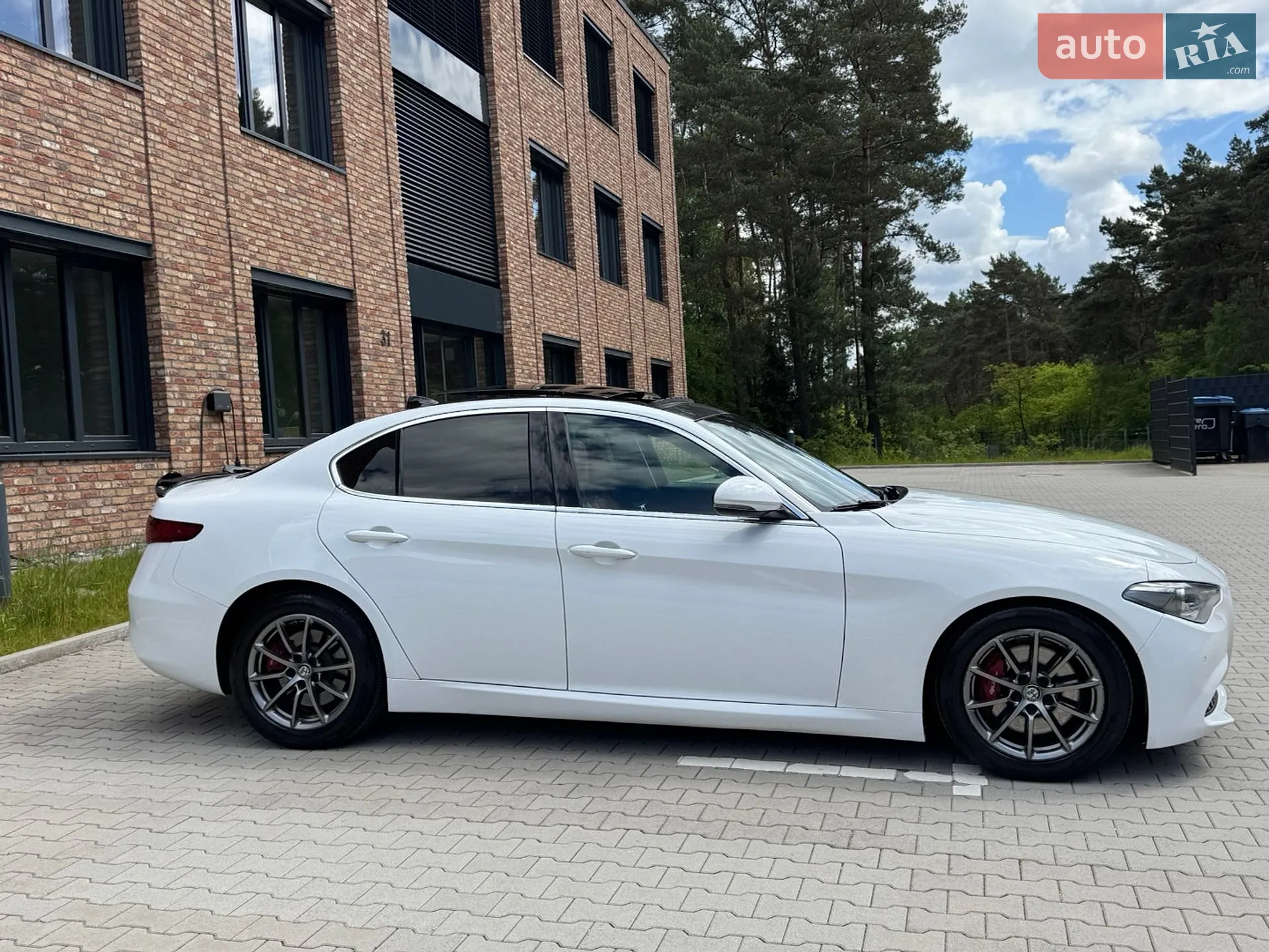 2018 Alfa Romeo Giulia - мініатюра 7