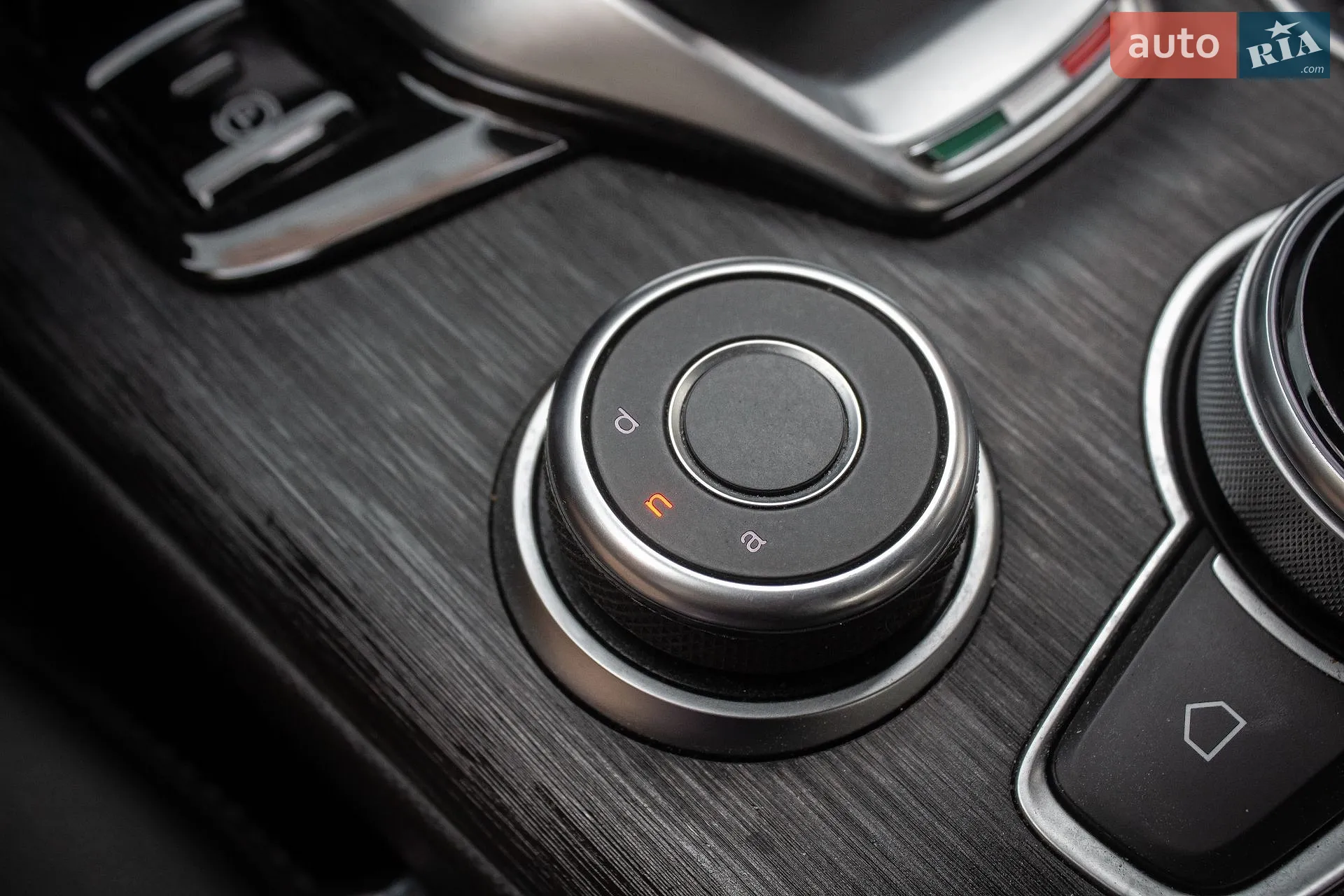 2020 Alfa Romeo Giulia - мініатюра 23