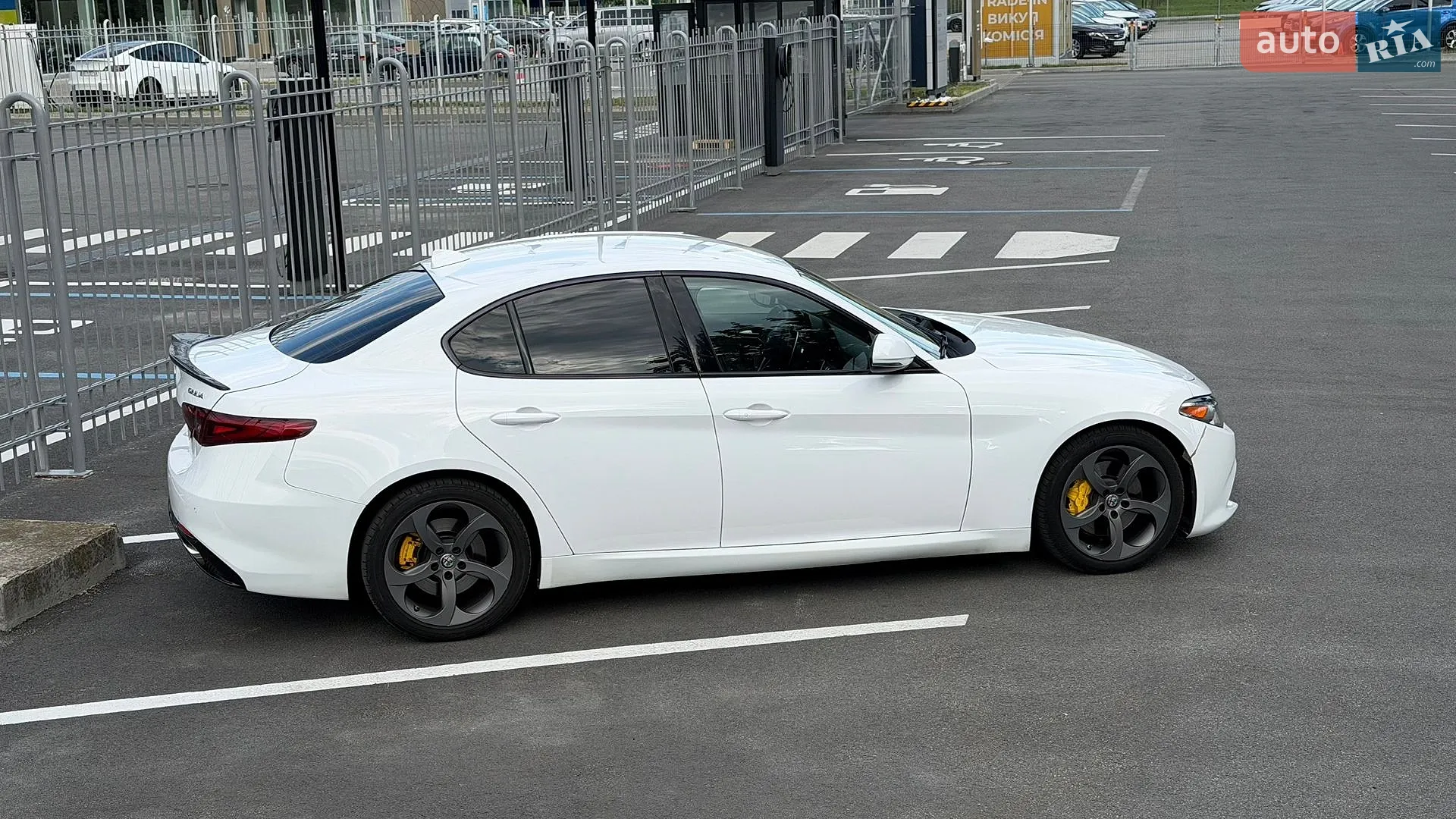 2017 Alfa Romeo Giulia - мініатюра 12