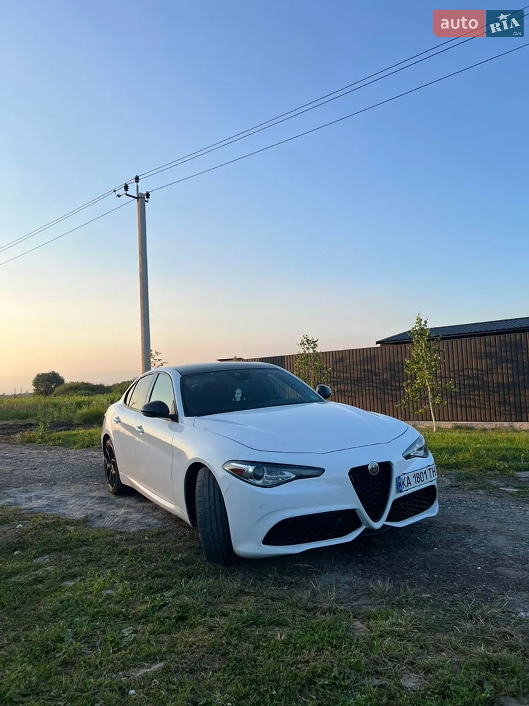 2020 Alfa Romeo Giulia - мініатюра 2