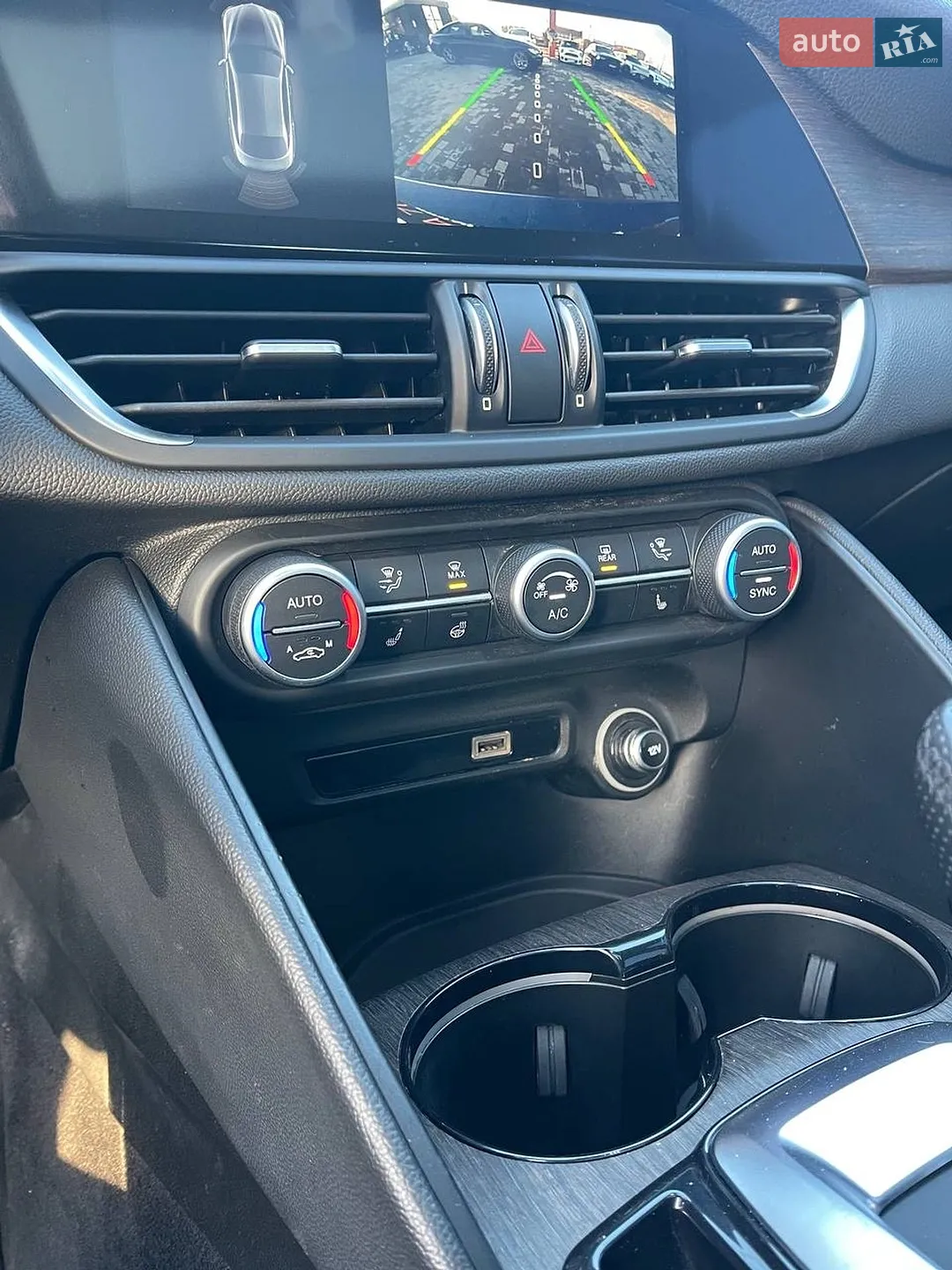 2019 Alfa Romeo Giulia - мініатюра 27
