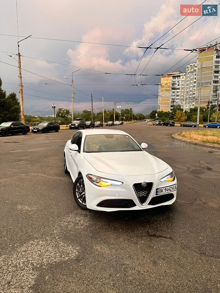 2017 Alfa Romeo Giulia - мініатюра 21