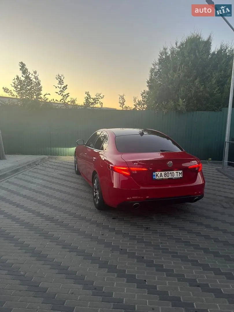 2017 Alfa Romeo Giulia - мініатюра 7