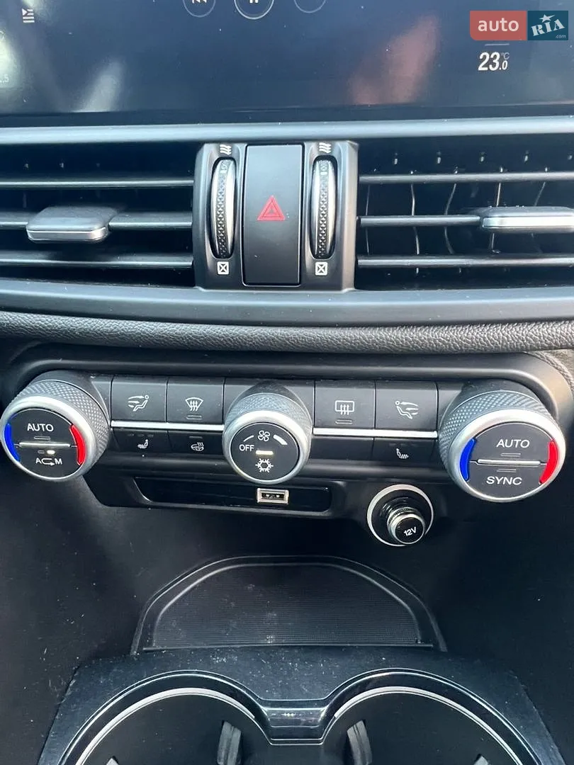 2020 Alfa Romeo Giulia - мініатюра 25