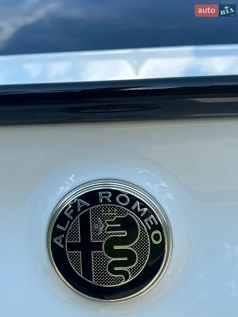 2020 Alfa Romeo Giulia - мініатюра 33