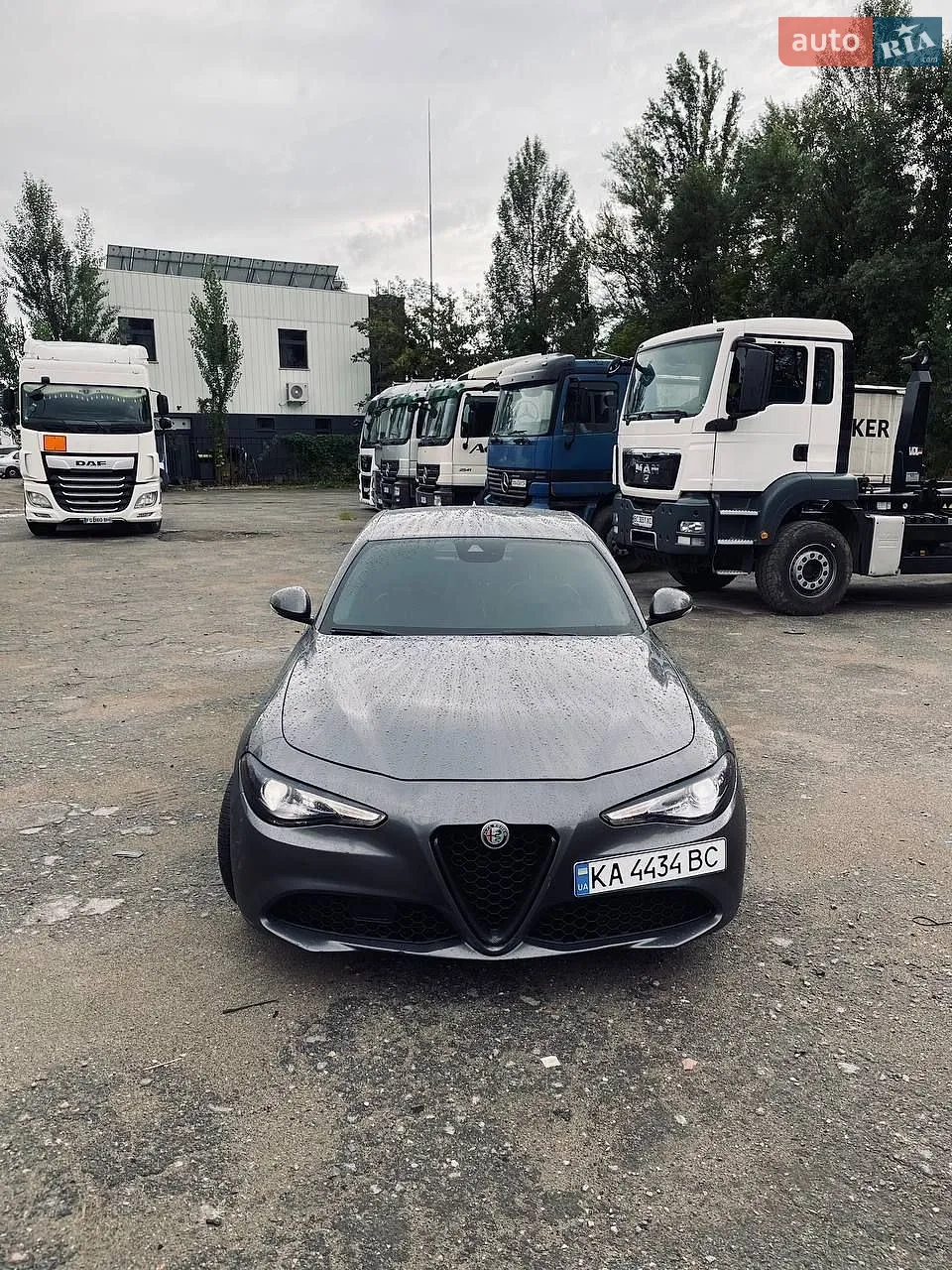 2016 Alfa Romeo Giulia - мініатюра 2