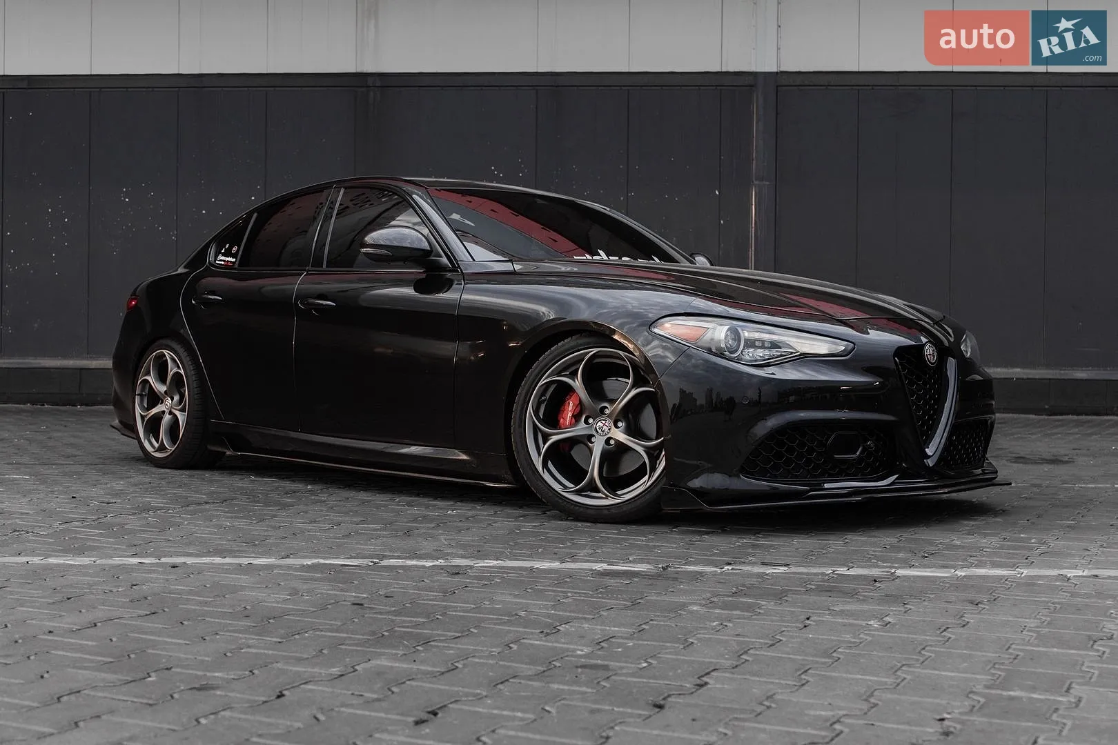 2017 Alfa Romeo Giulia - мініатюра 4