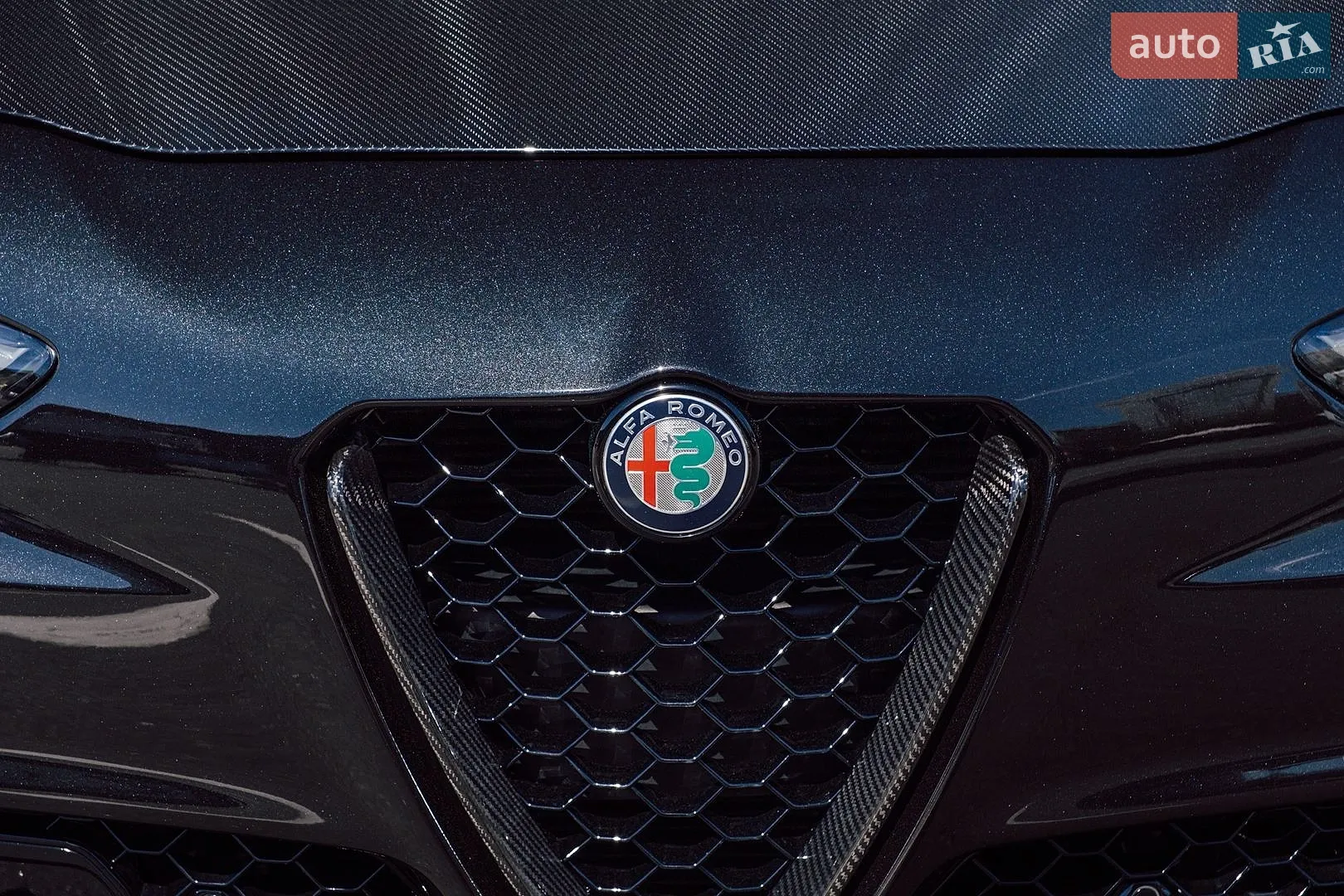 2017 Alfa Romeo Giulia - мініатюра 13