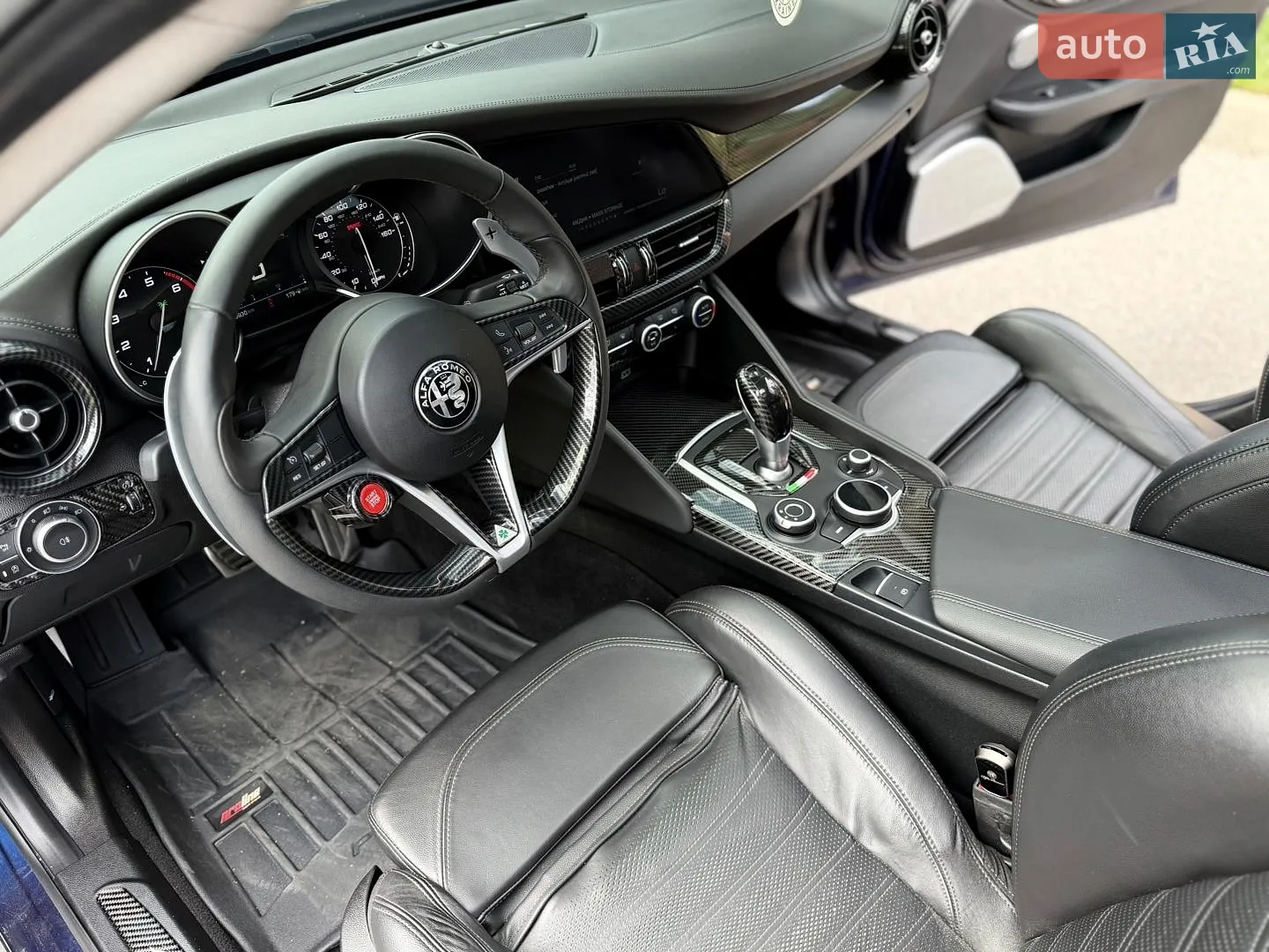 2018 Alfa Romeo Giulia - мініатюра 16