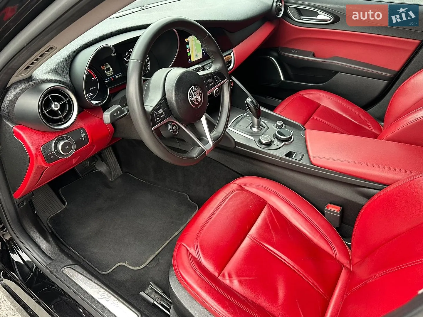 2018 Alfa Romeo Giulia - мініатюра 8