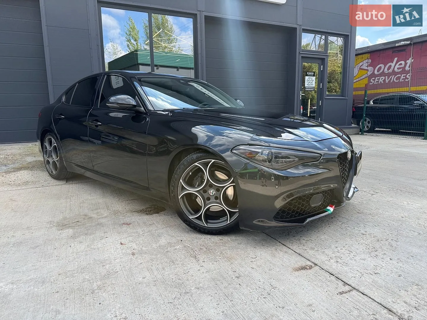 2017 Alfa Romeo Giulia - мініатюра 6