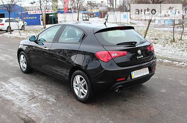 Хэтчбек Alfa Romeo Giulietta 2013 в Киеве