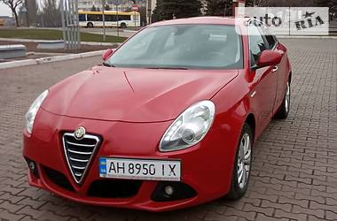 Хэтчбек Alfa Romeo Giulietta 2012 в Мариуполе