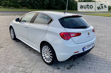 Хэтчбек Alfa Romeo Giulietta 2012 в Львове