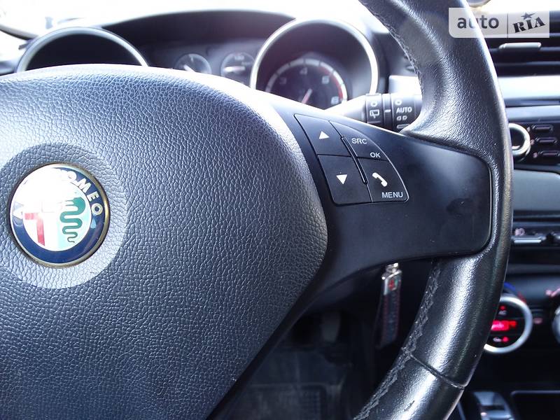 Хетчбек Alfa Romeo Giulietta 2012 в Дніпрі