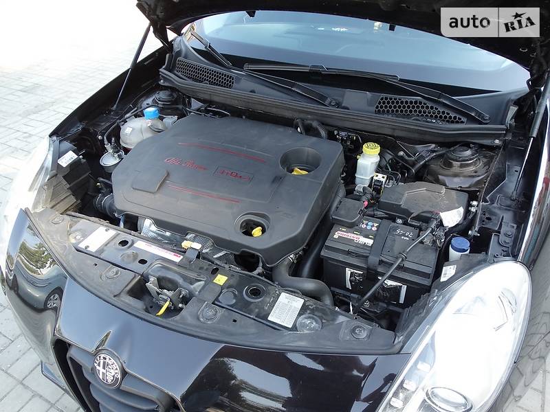 Хетчбек Alfa Romeo Giulietta 2012 в Дніпрі