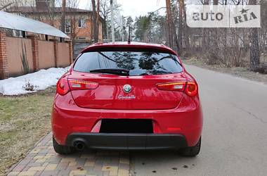 Хэтчбек Alfa Romeo Giulietta 2013 в Киеве