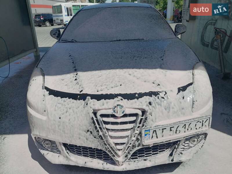 Хетчбек Alfa Romeo Giulietta 2010 в Коломиї