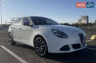 Хетчбек Alfa Romeo Giulietta 2013 в Києві