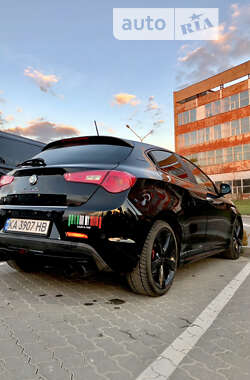 Хетчбек Alfa Romeo Giulietta 2013 в Львові