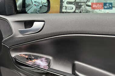 Хэтчбек Alfa Romeo Giulietta 2010 в 