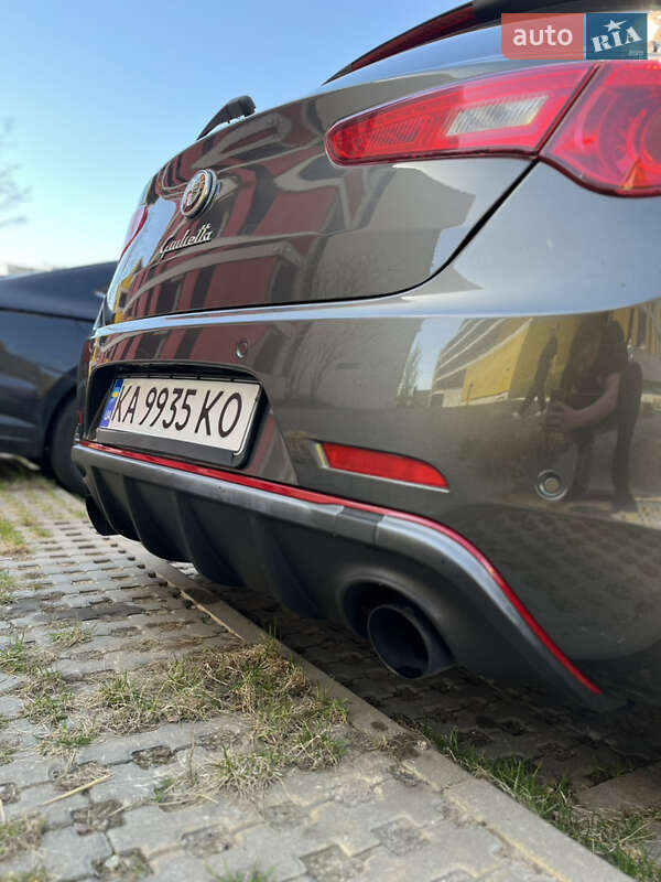 Хэтчбек Alfa Romeo Giulietta 2015 в Киеве