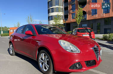 Хэтчбек Alfa Romeo Giulietta 2012 в Киеве