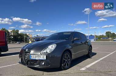 Хэтчбек Alfa Romeo Giulietta 2012 в Киеве