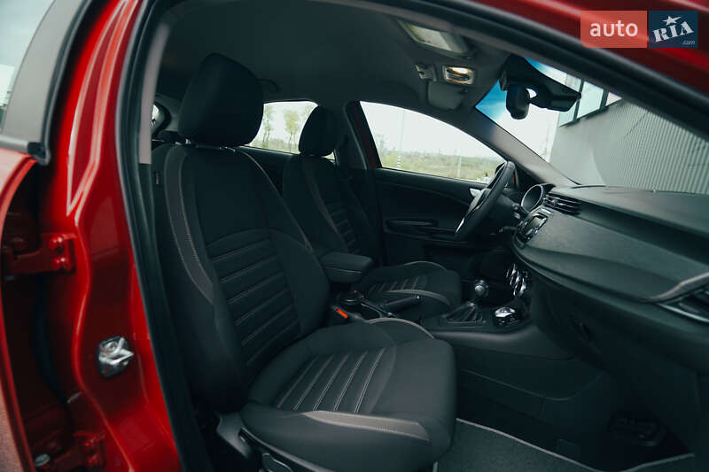 Хэтчбек Alfa Romeo Giulietta 2019 в Харькове фото 60 Хэтчбек Alfa Romeo Giulietta 2019 в Харькове