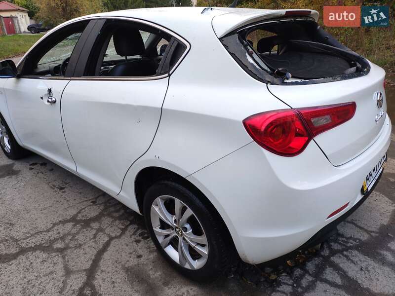 Хэтчбек Alfa Romeo Giulietta 2010 в Ровно фото 5 Хэтчбек Alfa Romeo Giulietta 2010 в Ровно