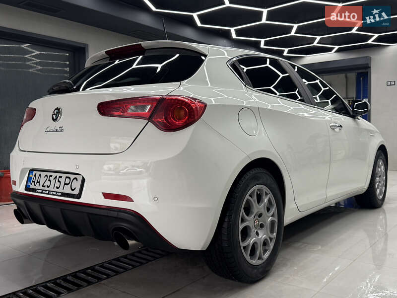 Хэтчбек Alfa Romeo Giulietta 2014 в Днепре фото 3 Хэтчбек Alfa Romeo Giulietta 2014 в Днепре
