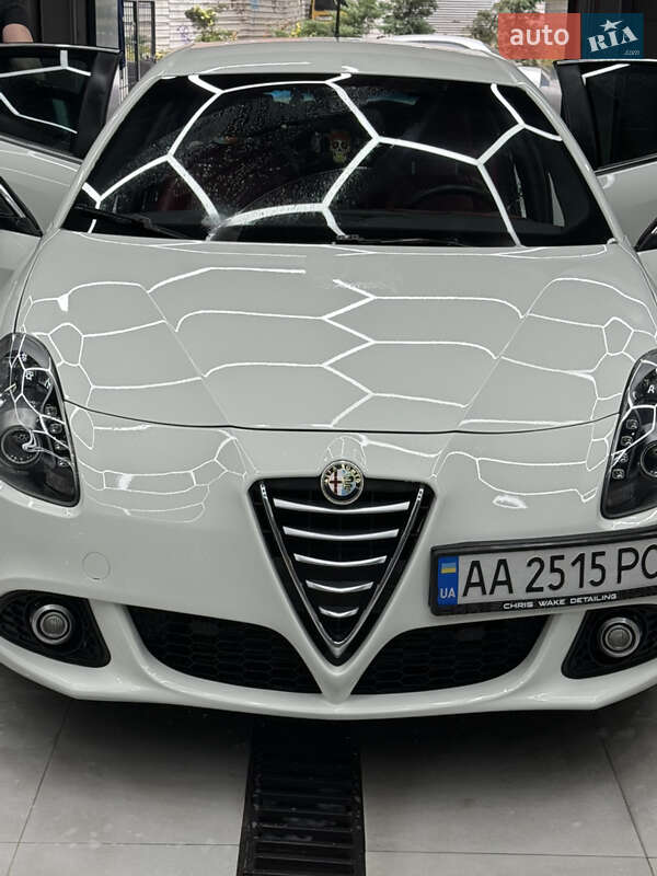 Хэтчбек Alfa Romeo Giulietta 2014 в Днепре фото 16 Хэтчбек Alfa Romeo Giulietta 2014 в Днепре