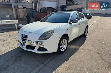 Хэтчбек Alfa Romeo Giulietta 2013 в Киеве