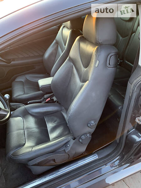 Купе Alfa Romeo GT 2008 в Львове