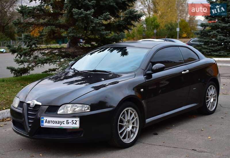 Alfa Romeo GT 2005