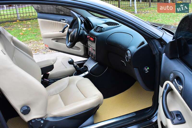 Купе Alfa Romeo GT 2005 в Киеве фото 11 Купе Alfa Romeo GT 2005 в Киеве