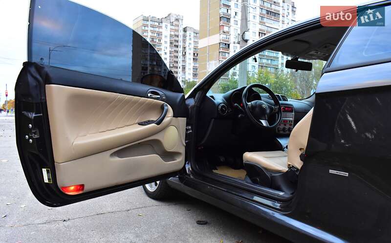 Купе Alfa Romeo GT 2005 в Киеве фото 18 Купе Alfa Romeo GT 2005 в Киеве