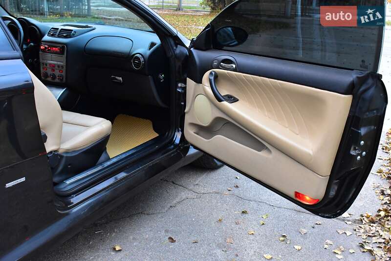 Купе Alfa Romeo GT 2005 в Киеве фото 17 Купе Alfa Romeo GT 2005 в Киеве