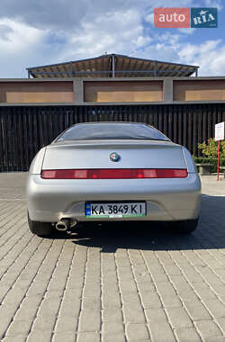 Купе Alfa Romeo GTV 2001 в 