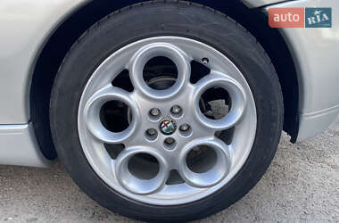 Купе Alfa Romeo GTV 2001 в 