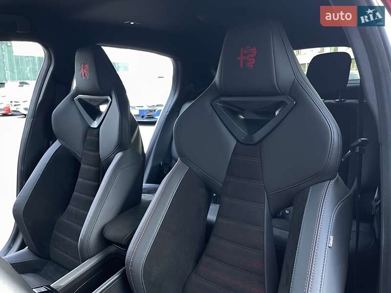 Внедорожник / Кроссовер Alfa Romeo Junior 2024 в Киеве фото 53 Внедорожник / Кроссовер Alfa Romeo Junior 2024 в Киеве