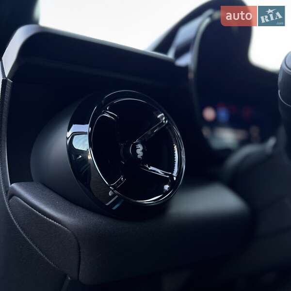 Внедорожник / Кроссовер Alfa Romeo Junior 2025 в Львове